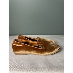 Birdies Gold Velvet Flats. Sz 6.5.